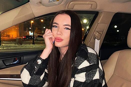 Instagram-блогера Олесю Рожкову избили в баре в Приморье 06-03-2021 - смотреть н