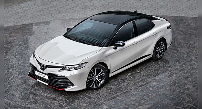 Автоблогер назвал главные особенности Toyota Camry S Edition