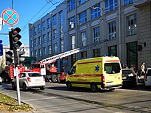 В центре Новосибирска загорелся бизнес-центр