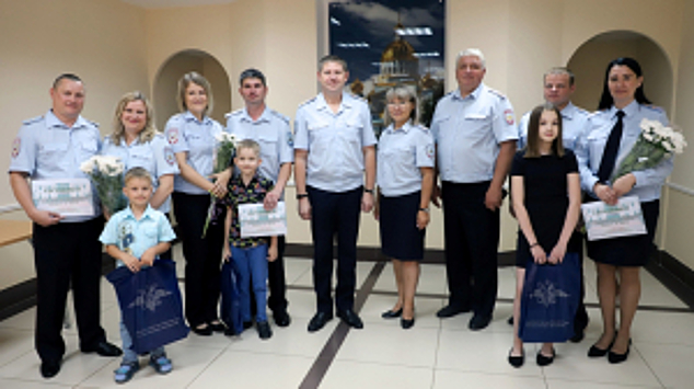 В МВД по Республике Мордовия в преддверии Дня семьи, любви и верности состоялось торжественное мероприятие