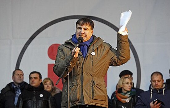 Саакашвили пожаловался на мировоззренческие разногласия с Порошенко