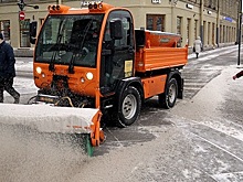 В Петербурге могут ограничить парковку во дворах для борьбы со снегом на фоне недостатка спецтехники для уборки