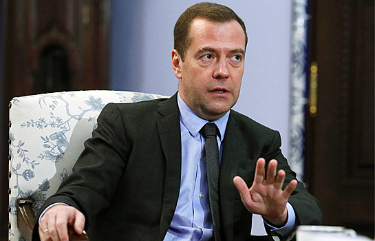 Медведев оценил вероятность революции в России