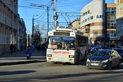 В автобусах и троллейбусах Ставрополя введут безналичную оплату проезда