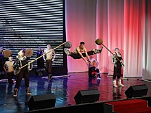 На Чукотке артист-участник СВО приехал в отпуск и выступил с ансамблем "Эргырон"