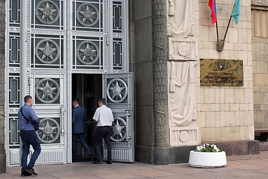 Россия вернула первую группу граждан из Ирана при содействии Азербайджана