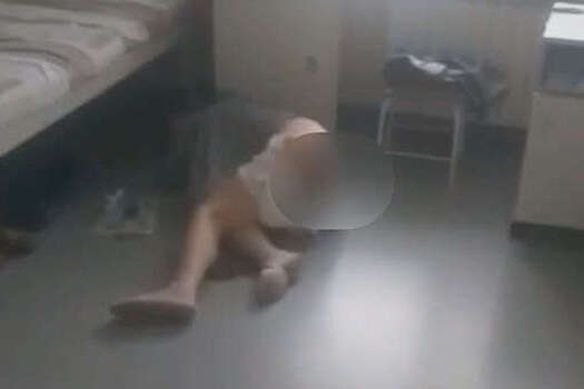 В тюменской больнице к лежавшему на полу пациенту врачи не подходили четыре часа