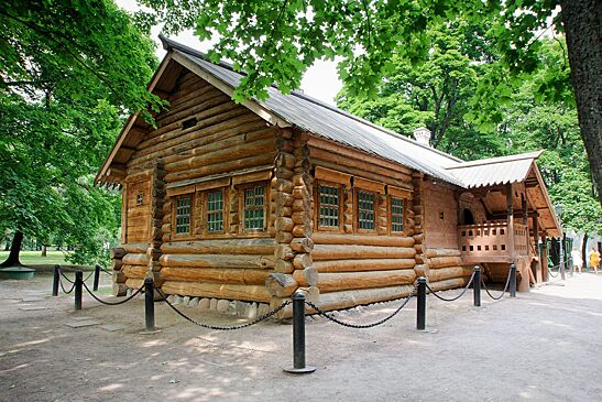 Культурное наследие, или Домик Петра I отреставрируют в МЗ «Коломенское»
