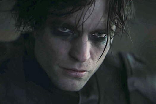 Переозвучивший Паттинсона в "Бэтмене" актер угрожает критикам в соцсетях