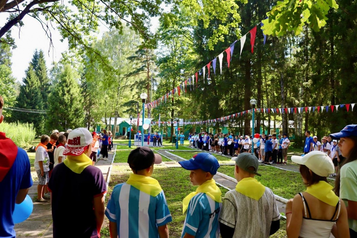 Дети нижегородских участников СВО смогут бесплатно отдохнуть в летних лагерях