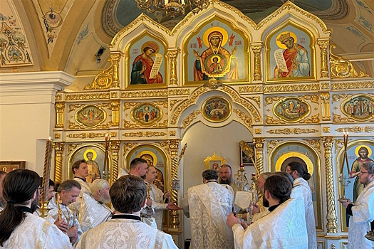 Губернатор Костромской области поздравил настоятеля Ильинского храма с восстановлением святыни