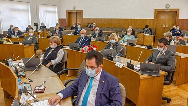 22 губернаторских законопроекта приняли депутаты Законодательного собрания Вологодской области