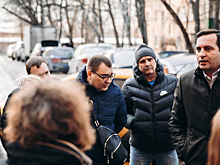 Глава г.о. Щелково Андрей Булгаков провел встречу с жителями дома №11 по улице 8 марта