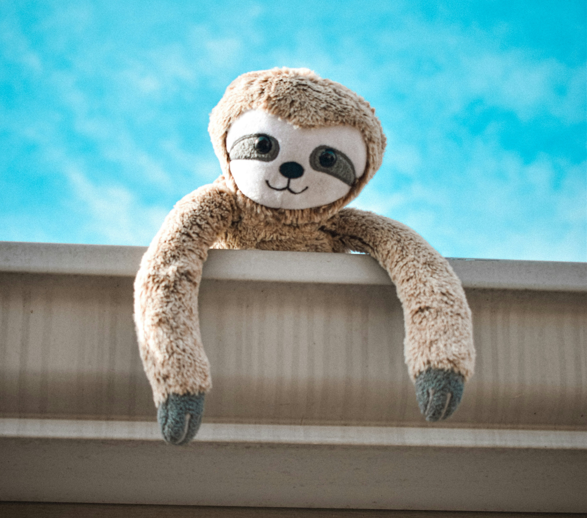 Молодой пермяк подходил на улице к незнакомым девочкам с награбленными игрушками