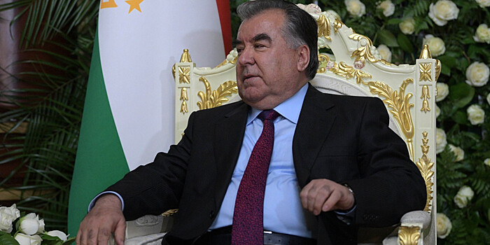 Эмомали Рахмон дал старт крупному дорожному проекту в Таджикистане
