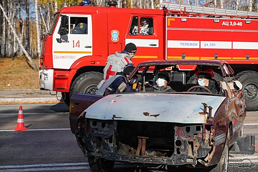 Свердловский губернатор взял на контроль последствия ДТП с 5-ю погибшими