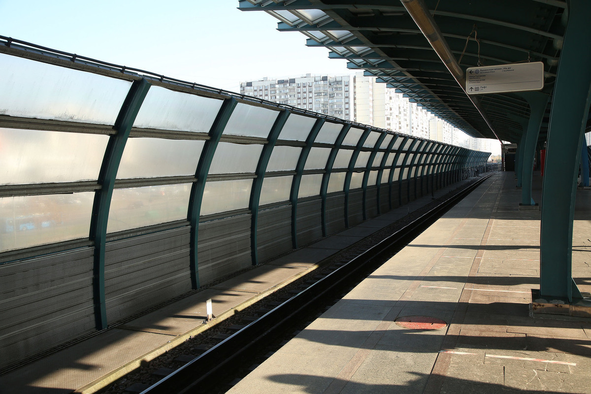 Пассажир погиб, упав на рельсы в московском метро