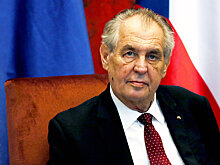 Президент Чехии вновь попал на больничную койку, но уже с ковидом
