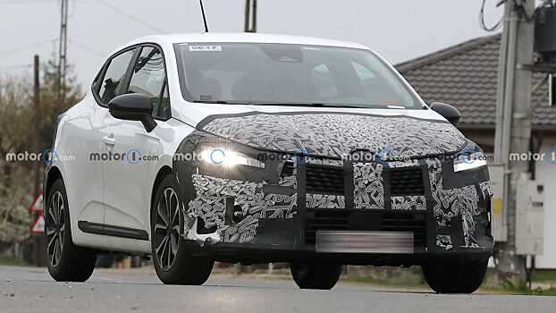 Renault Clio 2024 года получил большую решетку радиатора