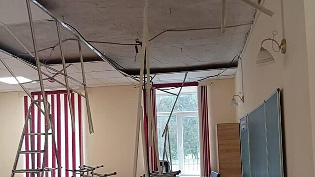 В школе Нарткалы рухнул потолок