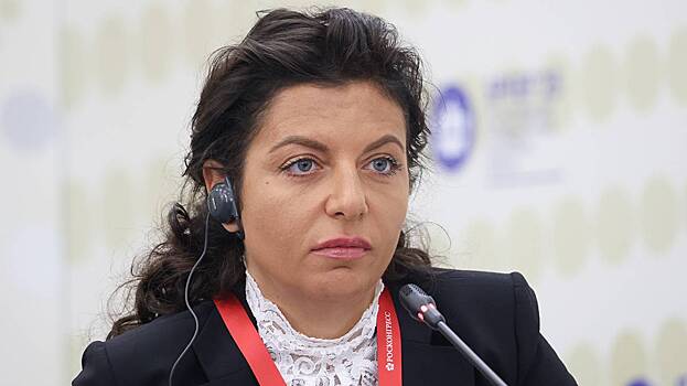 «Ты безнадежно отстанешь»: Симоньян предупредила об опасности развития ИИ