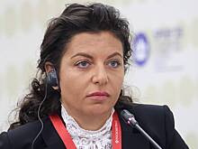 «Ты безнадежно отстанешь»: Симоньян предупредила об опасности развития ИИ