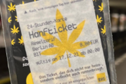 В Берлине продают съедобные проездные билеты — с маслом конопли