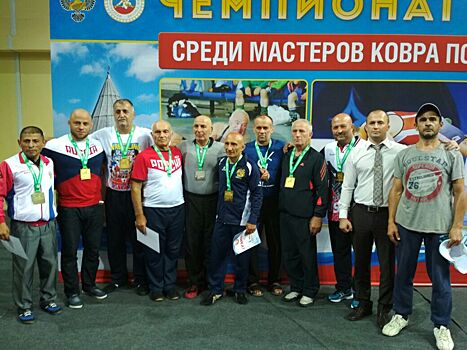 Ветераны-борцы Дагестана завоевали медали чемпионата России