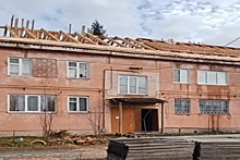 В курганском посёлке Просвет жители остались без крыши в непогоду