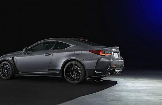 Lexus RC F показал свою скорость