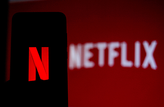 Чем вызван обвал акций Netflix?