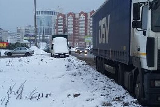 Во Владивостоке поставят на контроль движение большегрузов
