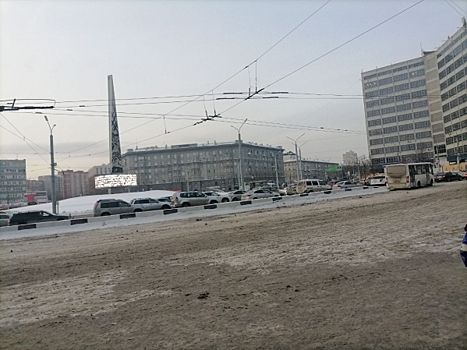 На площадь Калинина в Новосибирске вернут долгожданные часы