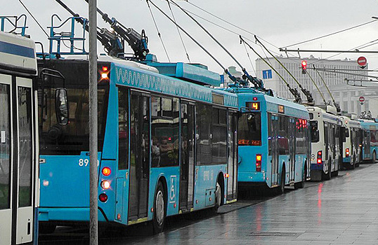 Почему Москву оставили без троллейбусов?