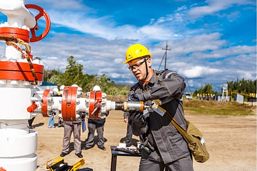 НК "Роснефть" заплатила 1,36 триллиона рублей налогов