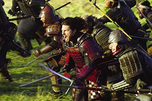 Том Круз настоял на использовании настоящего меча на съемках фильма «Последний самурай»