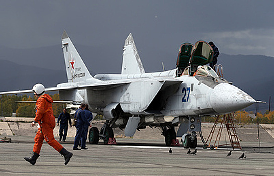Истребитель МиГ-31: История создания "носителя" комплекса "Кинжал"