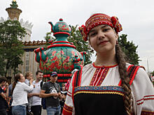 Самый большой хоровод дружбы организовали в Москве на «Самоварфесте»