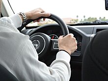 Пять песен, которые опасно включать за рулем