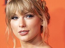 Певица Тейлор Свифт в пятый раз побила рекорд продаж альбома в США