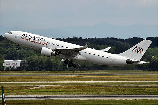 Из-за поломки самолета туристы застряли в Шарм-эль-Шейхе