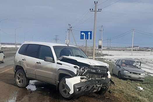 В серьезном ДТП в российском регионе пострадали шесть человек