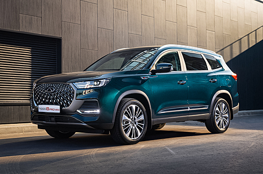 Chery начала поставлять Tiggo 8 Pro Max в автосалоны по России