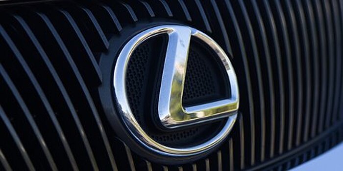 Lexus за 3,5 миллиона угнали в ТиНАО
