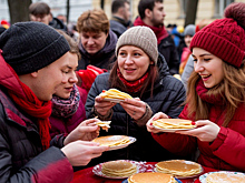 Блины, хороводы и чучело зимы: главную Масленицу Тувы отпразднуют в Чадане
