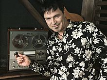 Экс-участник группы «Руки Вверх!» Алексей Потехин стал отцом и показал фото с выписки жены из роддома