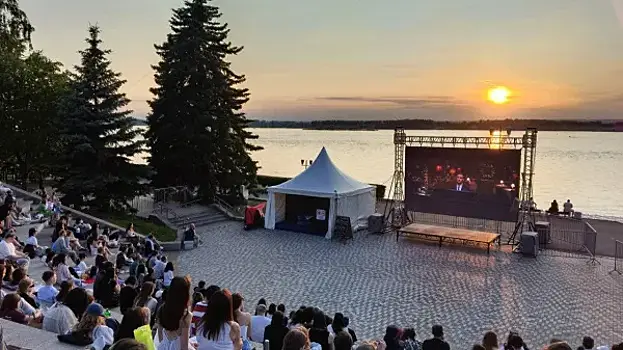 Кинонеделя на свежем воздухе: какие фильмы покажут в Самаре у "Ладьи"