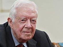 Ставший жертвой фейков об уходе из жизни президент США отметил 100 лет