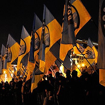 Неонацистский ДОСААФ. Как «Азов» захватывает молодежь Украины