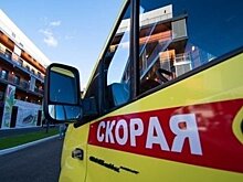 В Казани на Танковом кольце произошло ДТП — на месте работают спасатели и скорая